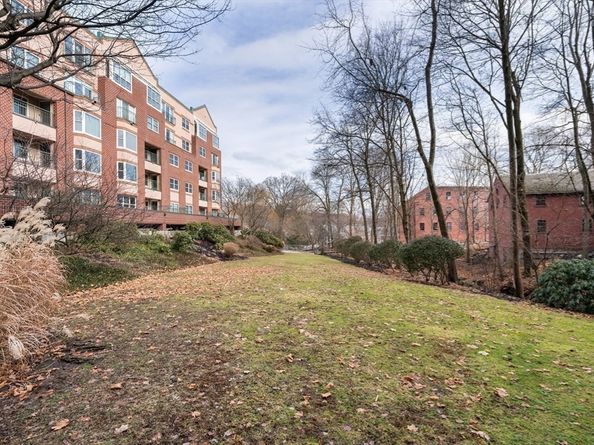 1 Watermill Place 320, Arlington MA 02476
