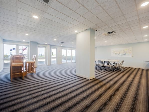 2001 Marina Dr 707, Quincy MA 02171