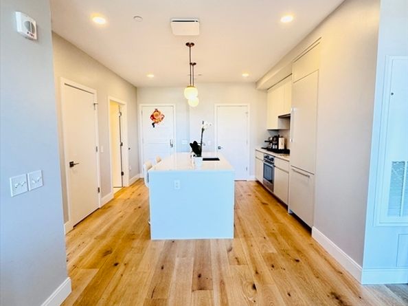 191 Washington St 413, Boston MA 02135