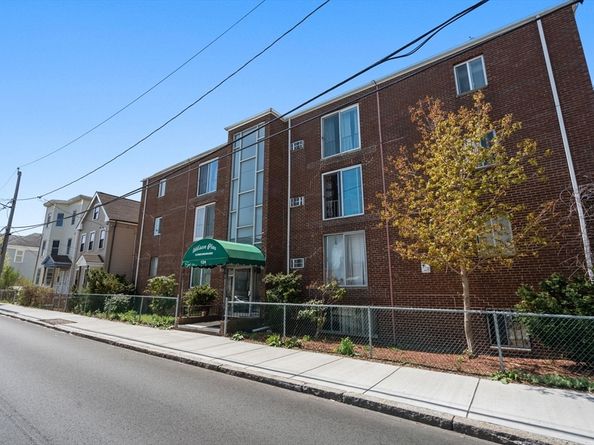 124 Addison Street 15, Chelsea MA 02150