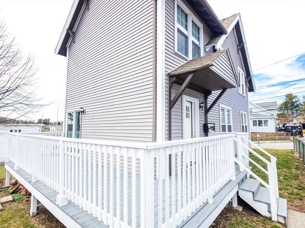 14 Fales St, Worcester MA 01606