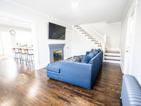 14 Fales St, Worcester MA 01606
