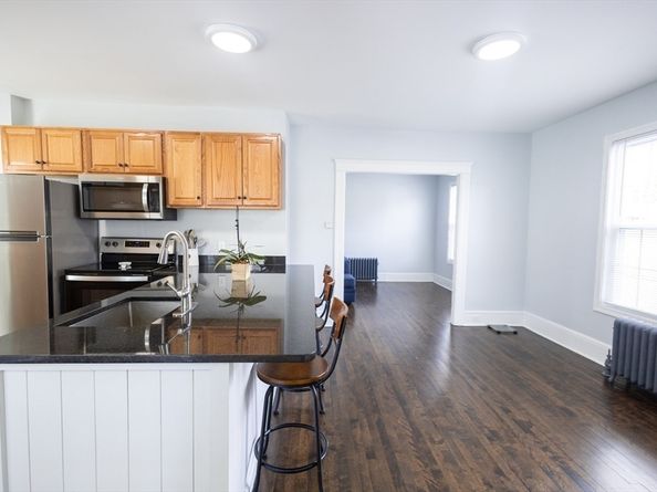 14 Fales St, Worcester MA 01606