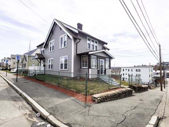 14 Fales St, Worcester MA 01606