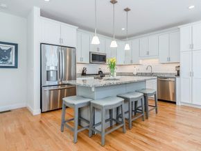 20 Split Rock Ln, Mattapoisett MA 02739