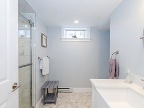 20 Split Rock Ln, Mattapoisett MA 02739