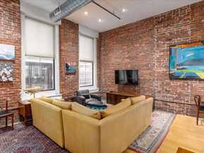 137-139 Pearl St 1, Boston MA 02110