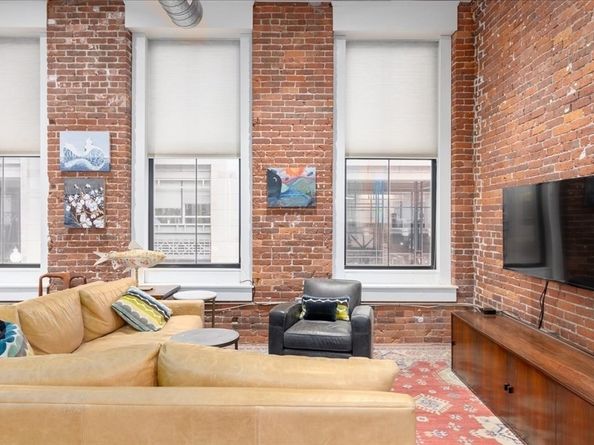 137-139 Pearl St 1, Boston MA 02110