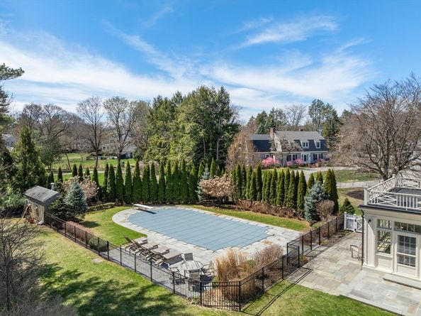 570 Bridge Street, Dedham MA 02026