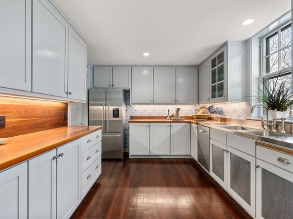 570 Bridge Street, Dedham MA 02026