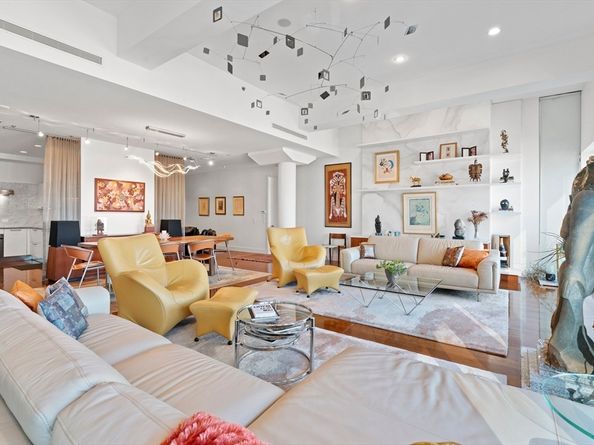 360 Newbury St 709/710, Boston MA 02115