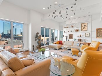 360 Newbury St