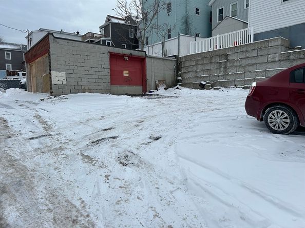 127 Beacon St, Chelsea MA 02150