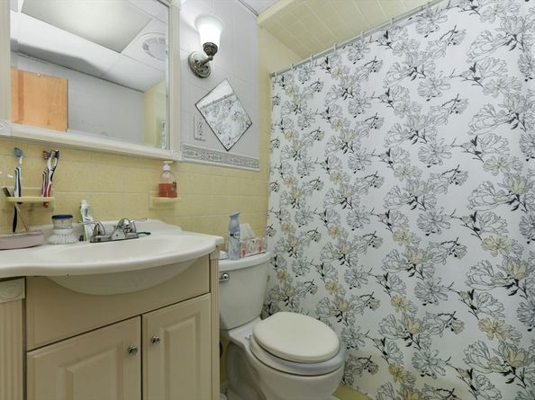127 Beacon St, Chelsea MA 02150