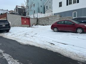 127 Beacon St, Chelsea MA 02150