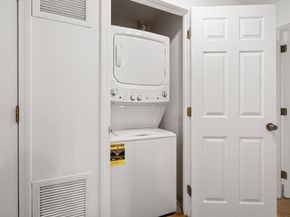227 Summit W207, Brookline MA 02446