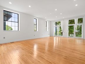 227 Summit W207, Brookline MA 02446