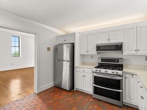 227 Summit W207, Brookline MA 02446