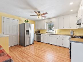 40 Flaggler Rd, Leominster MA 01453