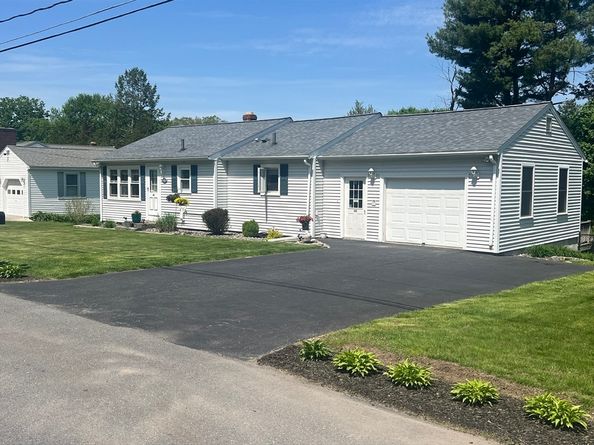 40 Flaggler Rd, Leominster MA 01453