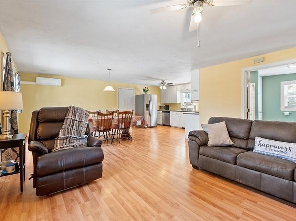 40 Flaggler Rd, Leominster MA 01453