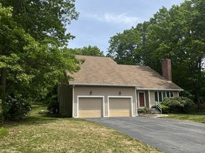 283 Palisades Circle, Stoughton MA 02072