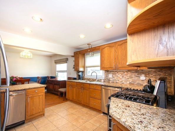 25 11th Road, Marshfield MA 02050