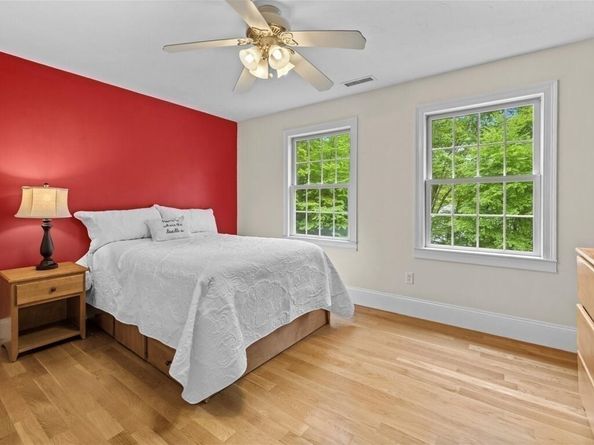 12 Breton Road, Upton MA 01568