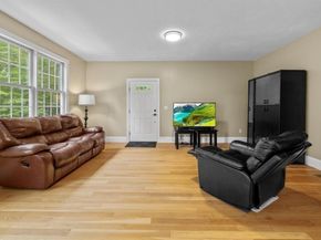 12 Breton Road, Upton MA 01568