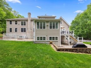 12 Breton Road, Upton MA 01568