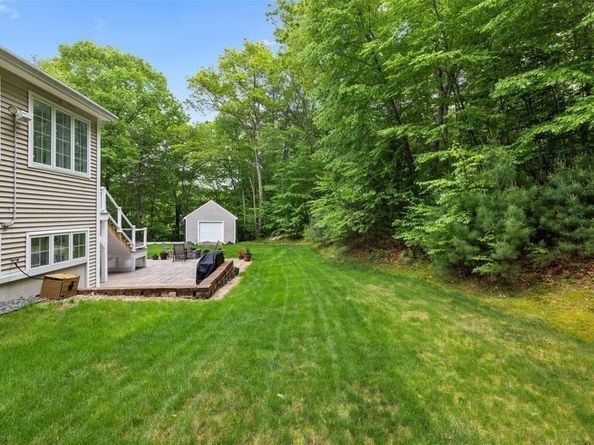 12 Breton Road, Upton MA 01568
