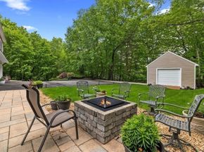 12 Breton Road, Upton MA 01568