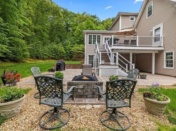 12 Breton Road, Upton MA 01568