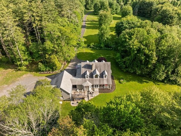 162 Plympton St, Middleboro MA 02346