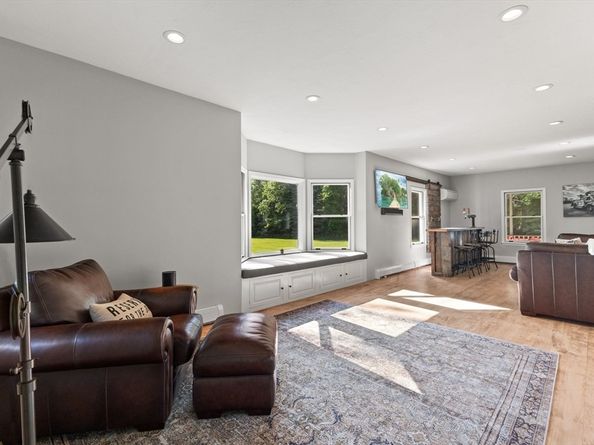 162 Plympton St, Middleboro MA 02346