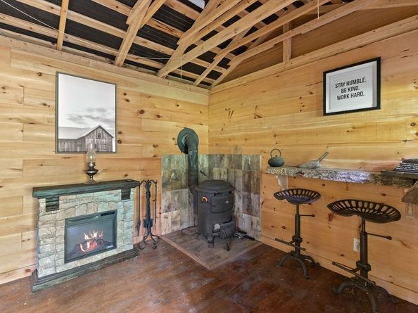 162 Plympton St, Middleboro MA 02346