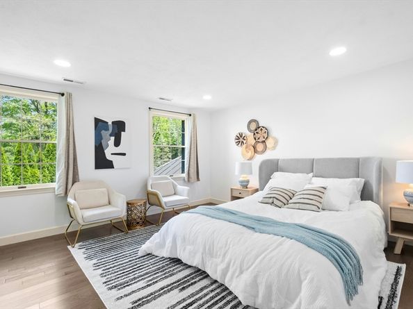 11 Scotch Pine Cir, Wellesley MA 02481