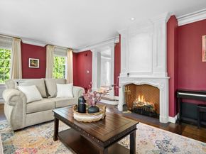 11 Scotch Pine Cir, Wellesley MA 02481