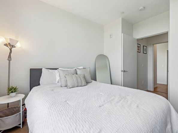 57 Quincy Shore Dr PH South, Quincy MA 02171
