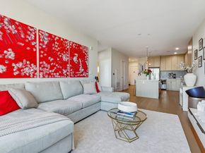 57 Quincy Shore Dr PH South, Quincy MA 02171