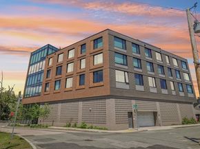 57 Quincy Shore Dr PH South, Quincy MA 02171
