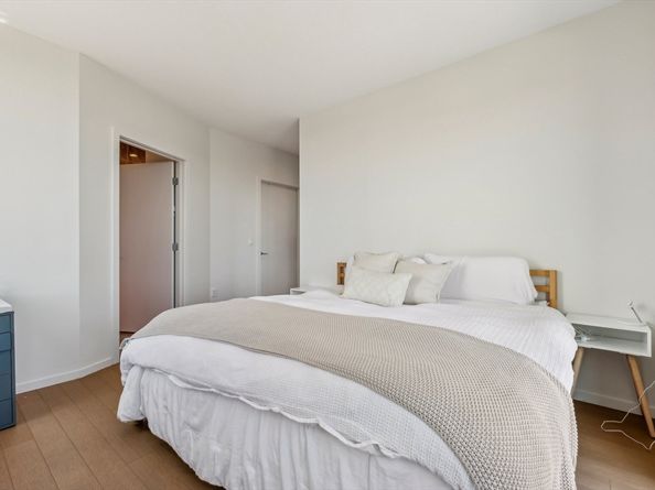 57 Quincy Shore Dr PH South, Quincy MA 02171