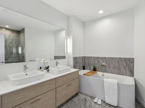 57 Quincy Shore Dr PH South, Quincy MA 02171