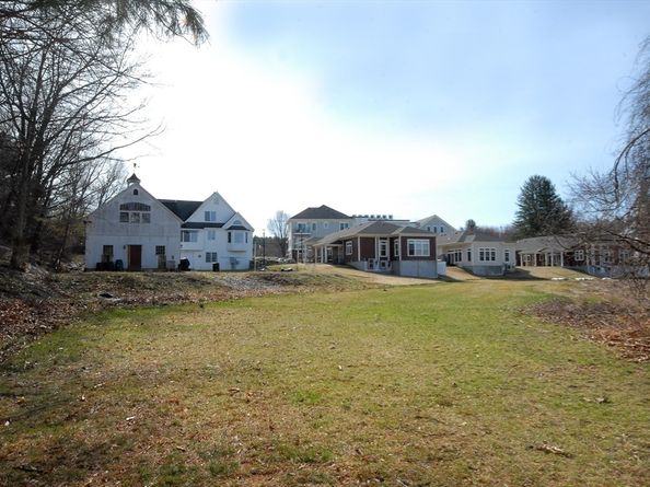 336 King St 105, Littleton MA 01460
