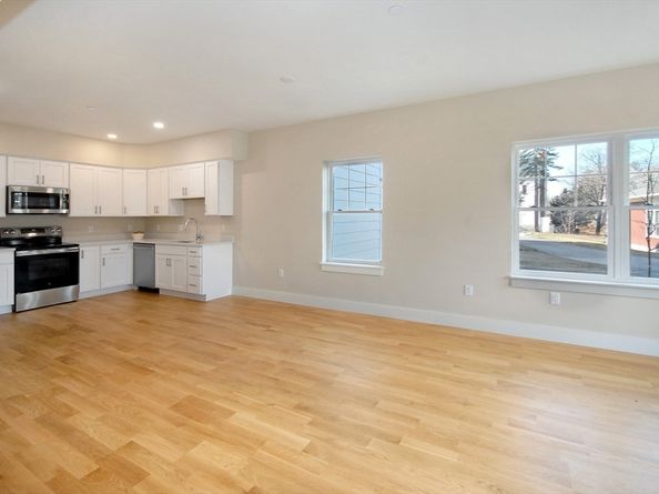 336 King St 105, Littleton MA 01460