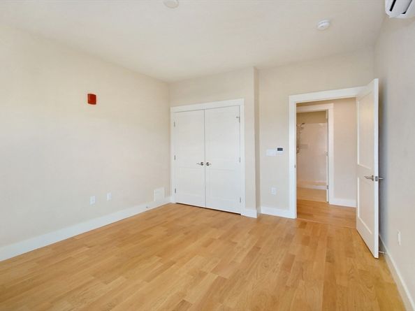 336 King St 105, Littleton MA 01460