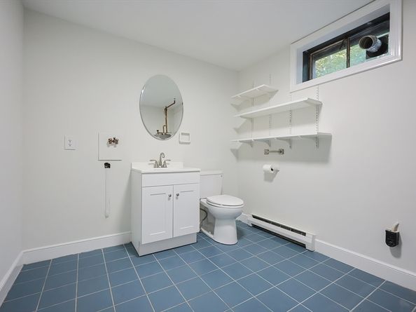 327 Singletary Ln, Framingham MA 01702