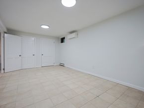 327 Singletary Ln, Framingham MA 01702