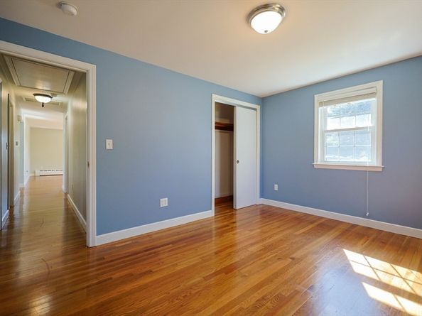 7 Madden Ave, Milford MA 01757