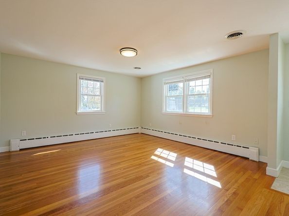7 Madden Ave, Milford MA 01757